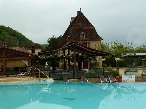 camping-caravaning-la-riviere-les-eyzies-de-tayac-9rjao