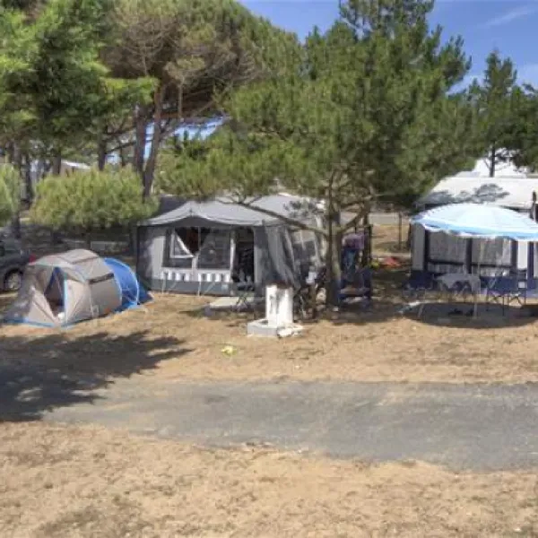 camping-antioche-le-bois-plage-en-r-gppkm