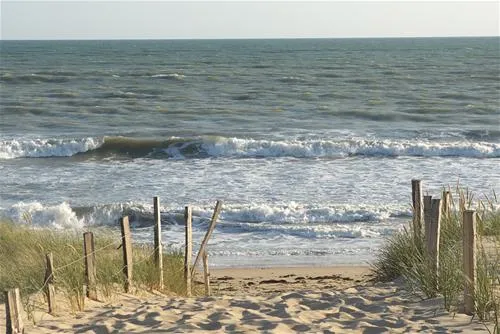 camping-antioche-le-bois-plage-en-r-mrnwp
