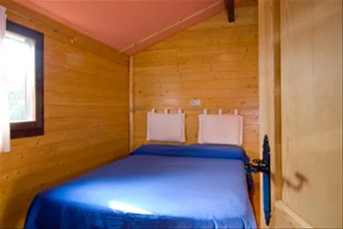camping-bungalow-park-arco-iris-villaviciosa-de-odn-hk2vm