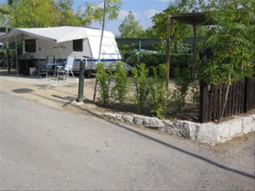 camping-bungalow-park-arco-iris-villaviciosa-de-odn-zfgnp