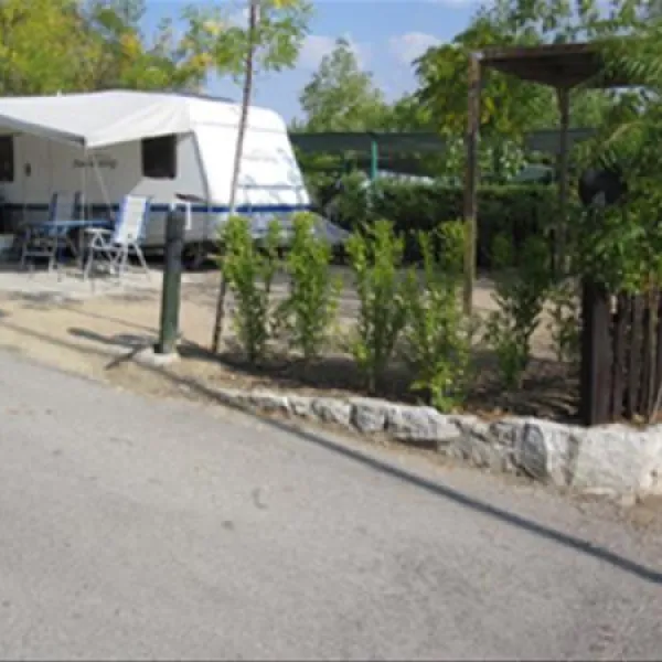 camping-bungalow-park-arco-iris-villaviciosa-de-odn-zfgnp