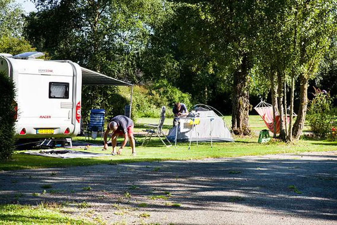 camping-du-lac-tuff-nkgzq