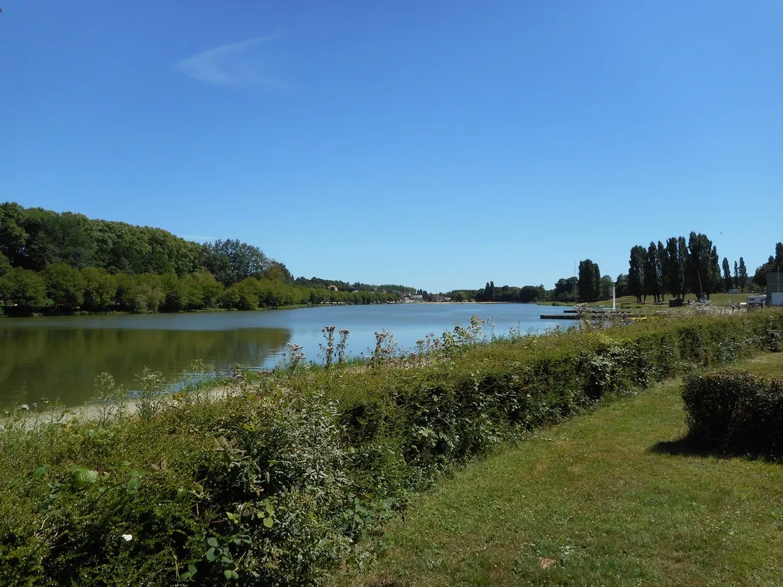 camping-du-lac-tuff-vkqpo