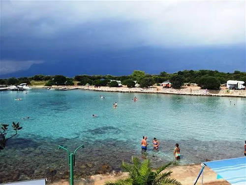 camping-mlaska-suuraj-otok-hvar-ghcmy