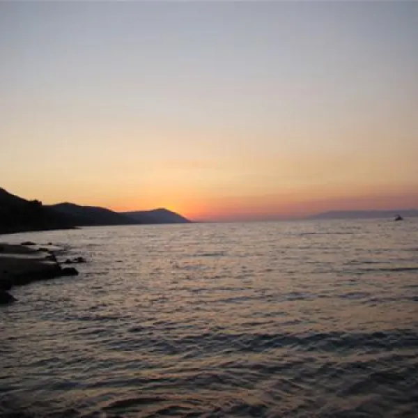 camping-mlaska-suuraj-otok-hvar-rddfa