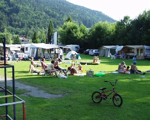 ideal-camping-lampele-ossiach-hyhcu