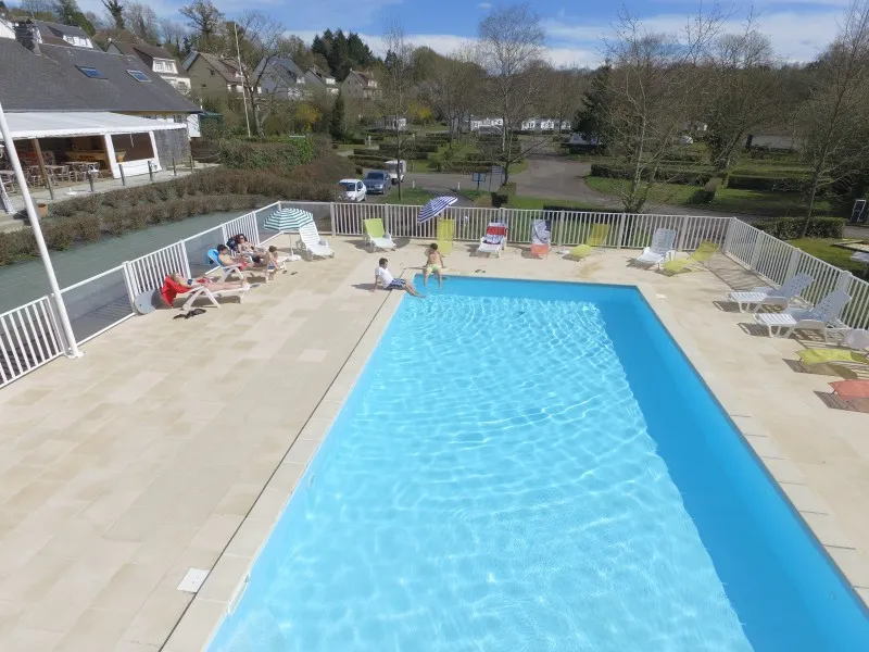 camping-les-chevaliers-villedieulespoles-hneon