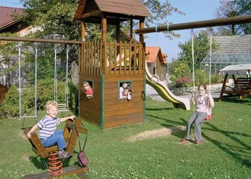 waldviertel-camping-familie-einfalt-gro-gerungs-dkf4v