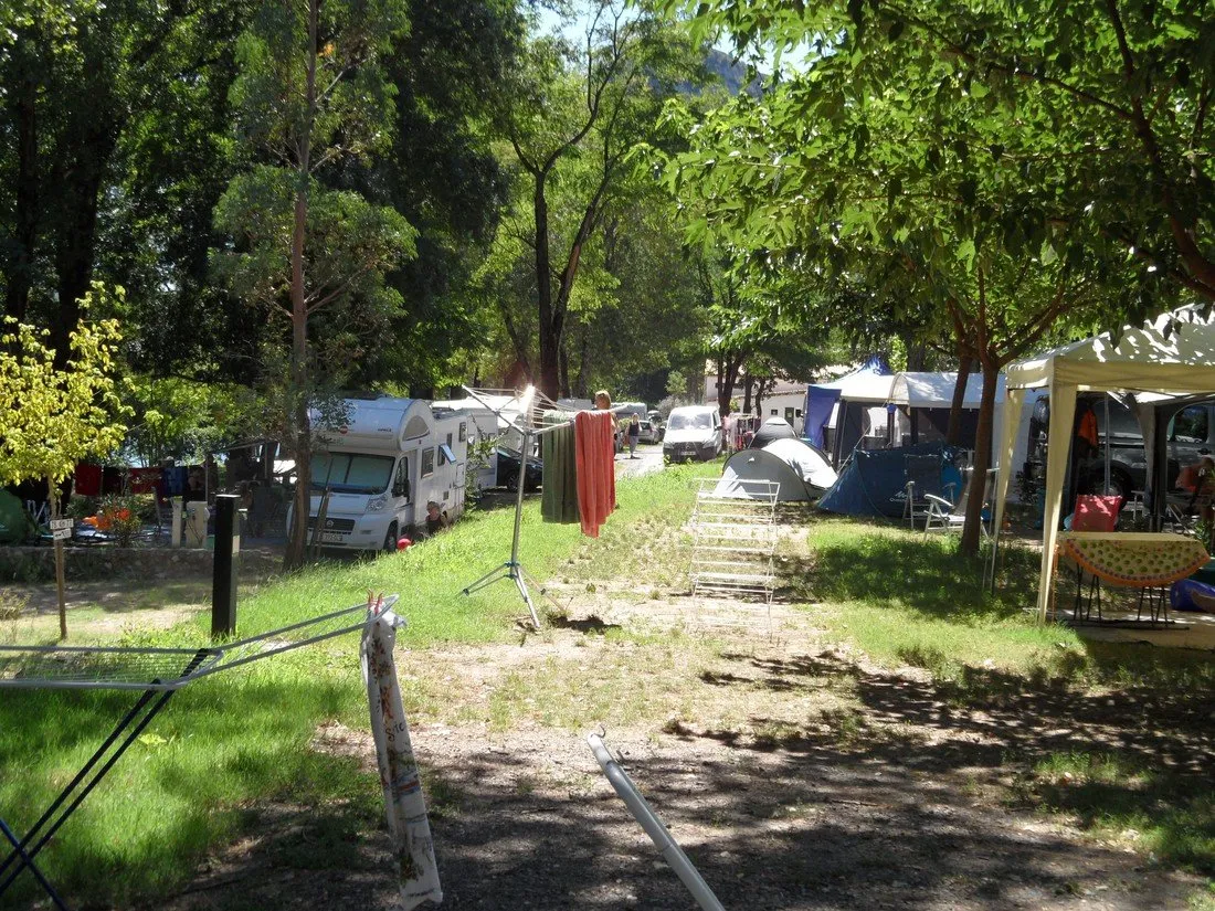 camping-castel-rose-anduze-d1trh