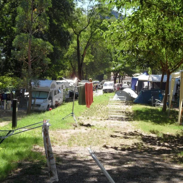camping-castel-rose-anduze-d1trh