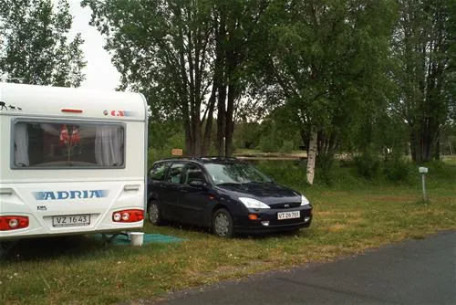lits-camping-lit-vnuvd
