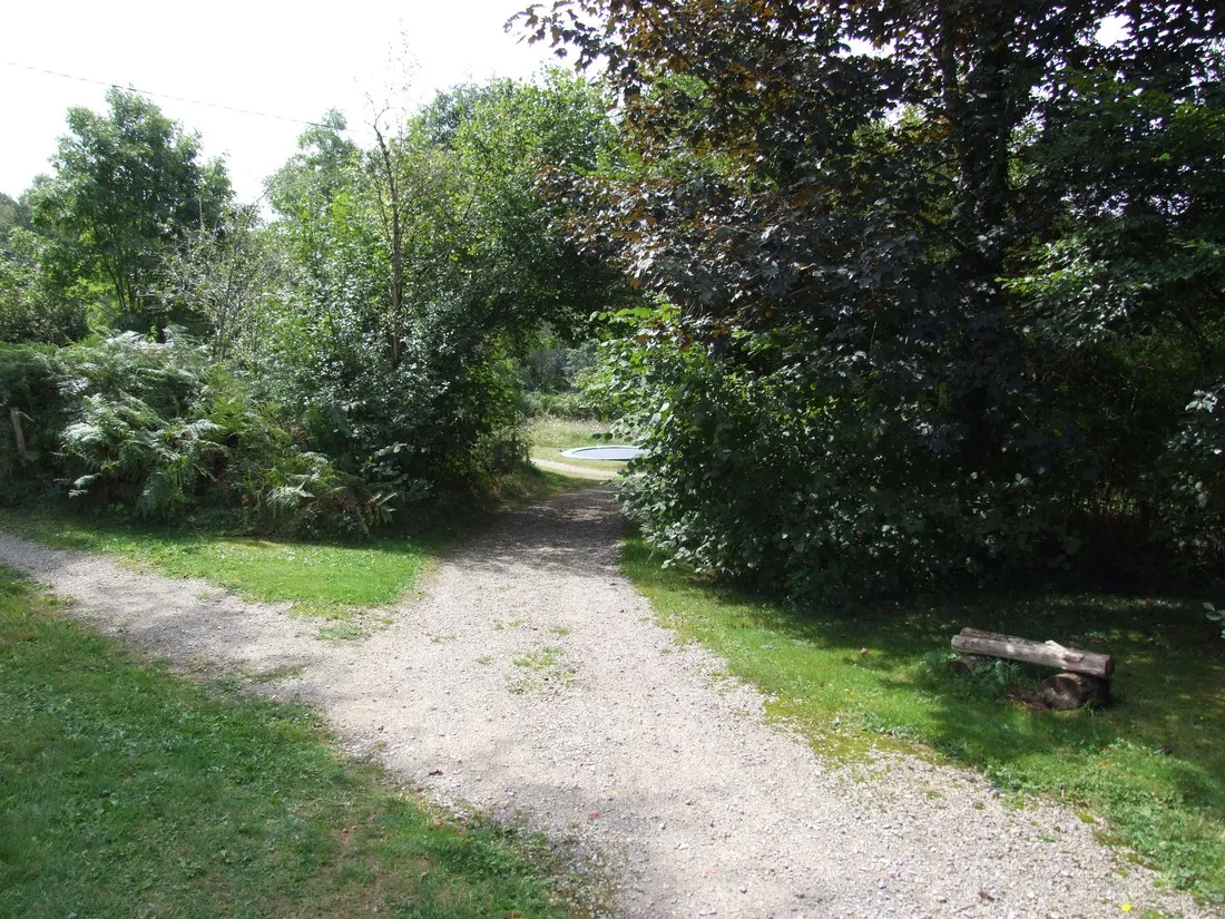 camping-naturiste-les-saules-sussac-9kh2m