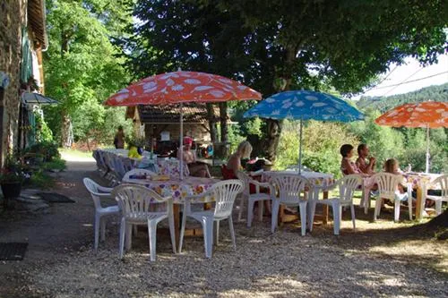 camping-naturiste-les-saules-sussac-kzg4i