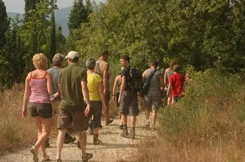 campeggio-il-poggetto-troghi-yqflb