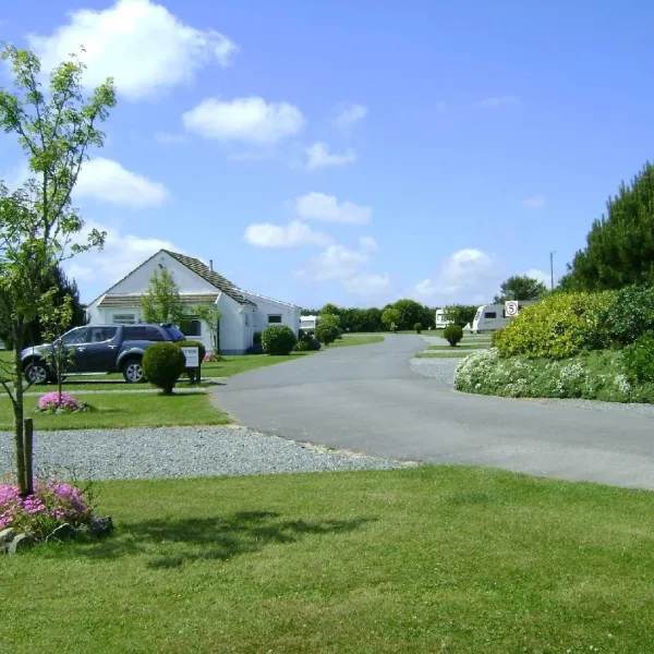 creampots-touring-caravan-camping-park-haverfordwest-gnrl6