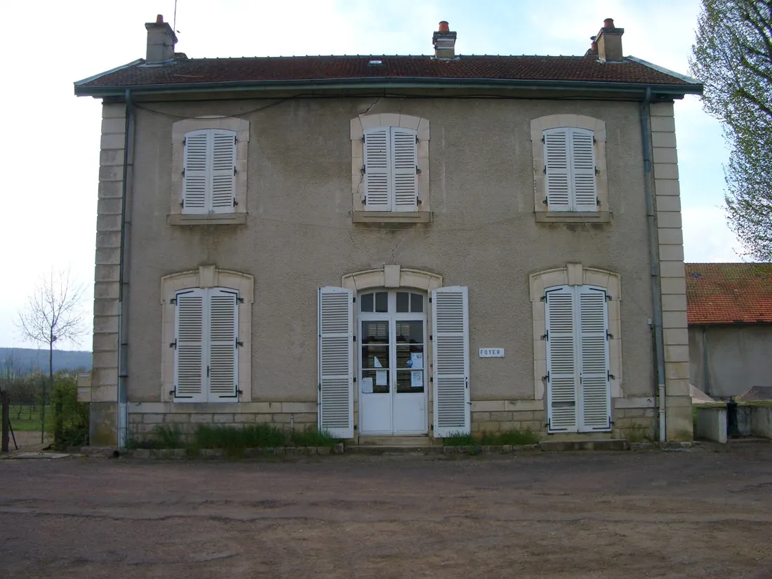 camping-municipal-la-gare-vitteaux-mzqy9