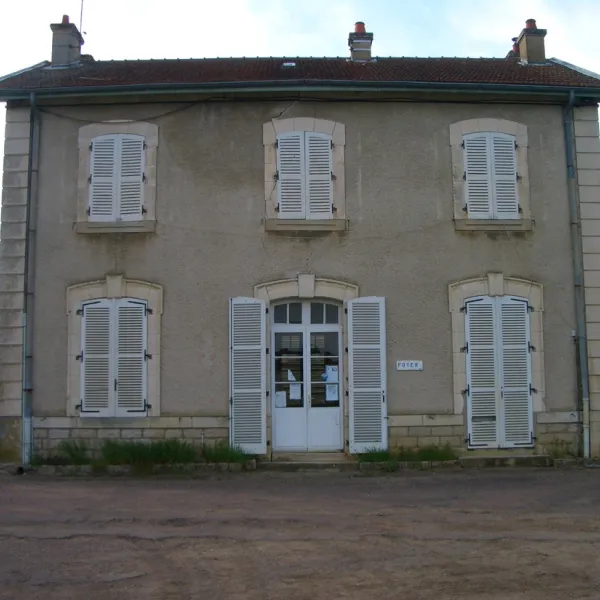 camping-municipal-la-gare-vitteaux-mzqy9