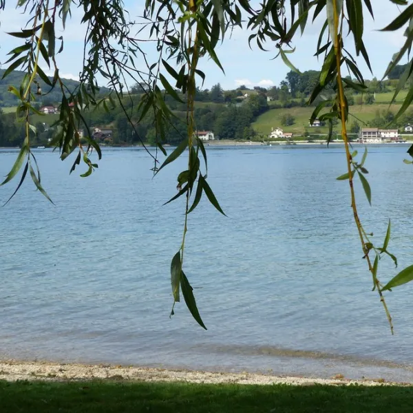camping-le-bord-du-lac-isre-2b5xu
