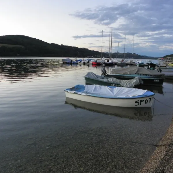 camping-le-bord-du-lac-isre-lttpb
