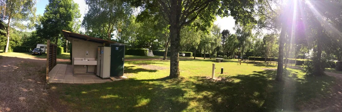 camping-municipal-les-deux-rivieres-la-celle-en-morvan-4vlin