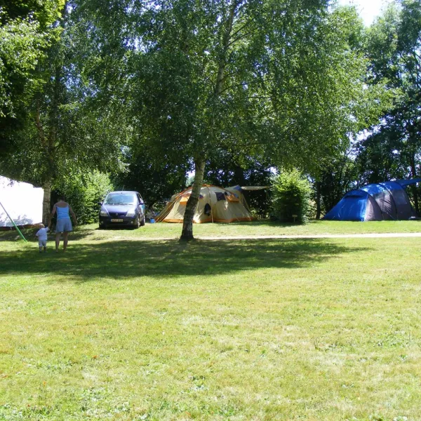 camping-municipal-les-deux-rivieres-la-celle-en-morvan-lanf4