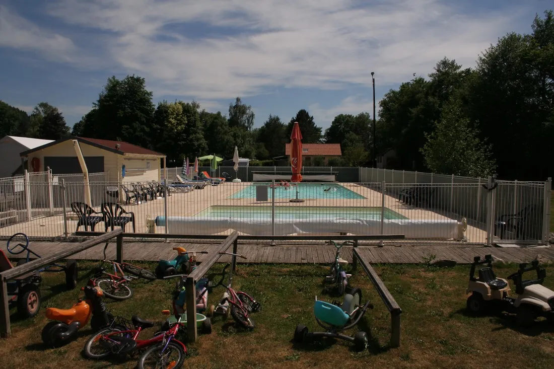 camping-municipal-les-deux-rivieres-la-celle-en-morvan-syt6k