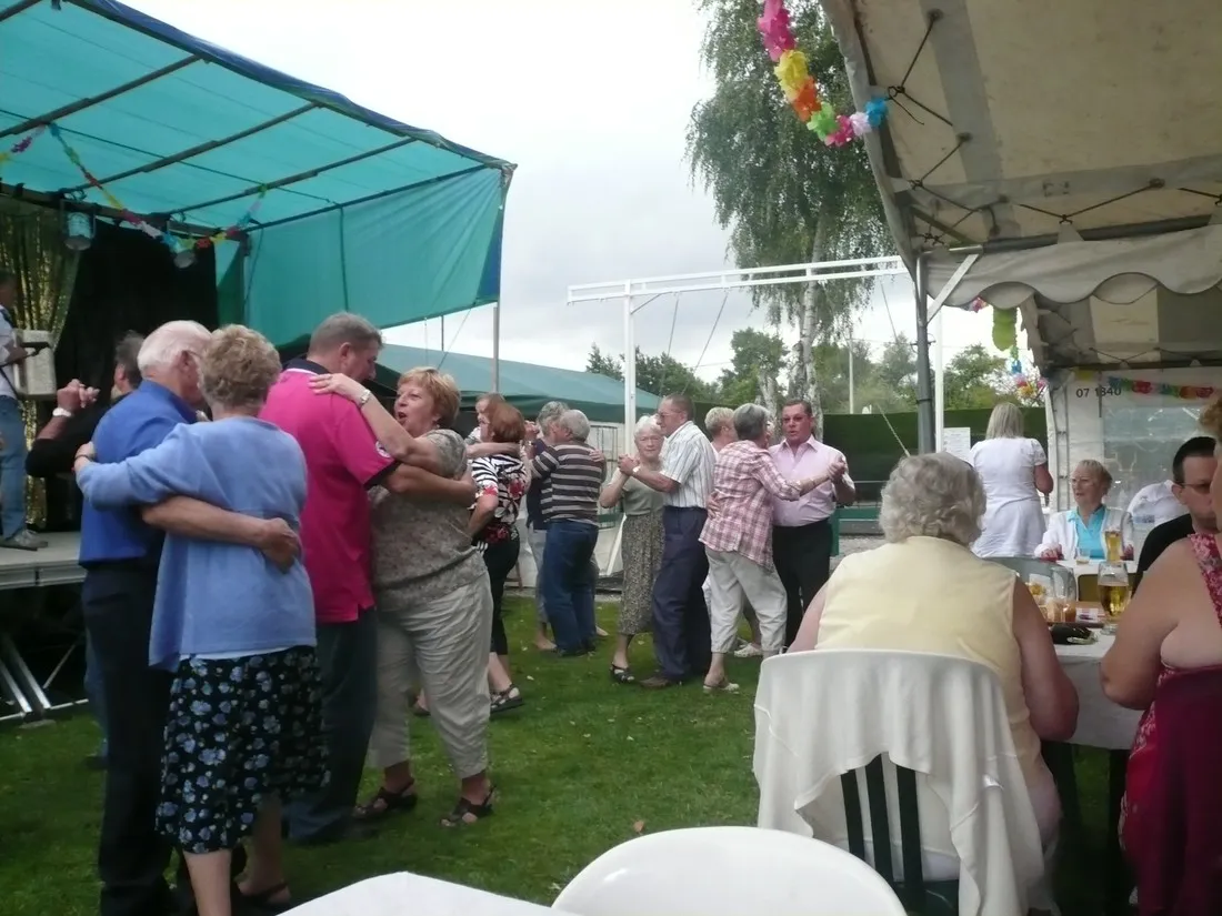 camping-caravaning-la-fregate-ardres-jnwma