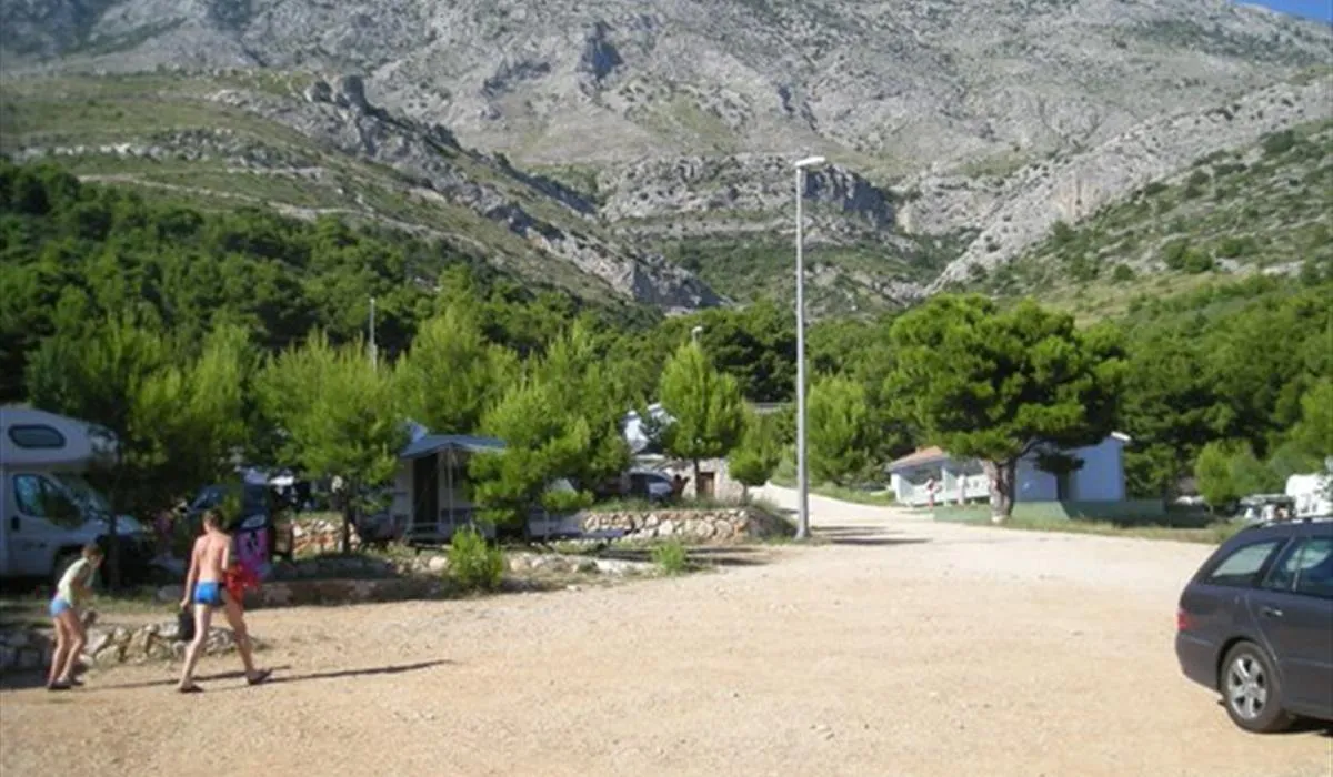 camp-male-ciste-drevnik-ov7ou