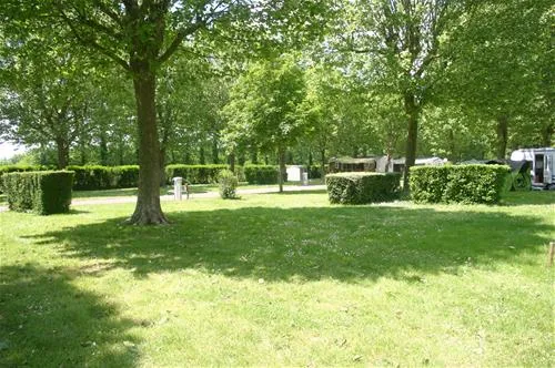 camping-municipal-du-val-de-boutonne-st-jean-d-angely-kkgmx
