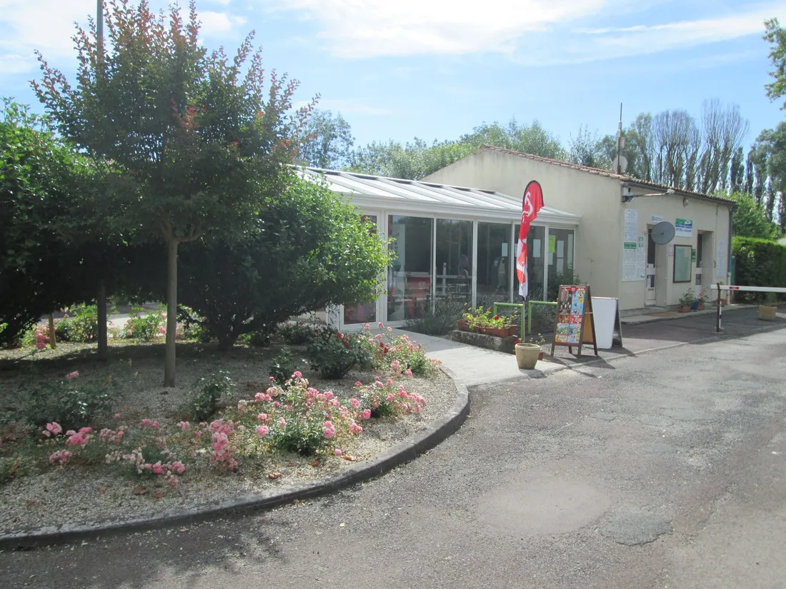 camping-municipal-du-val-de-boutonne-st-jean-d-angely-kuwli