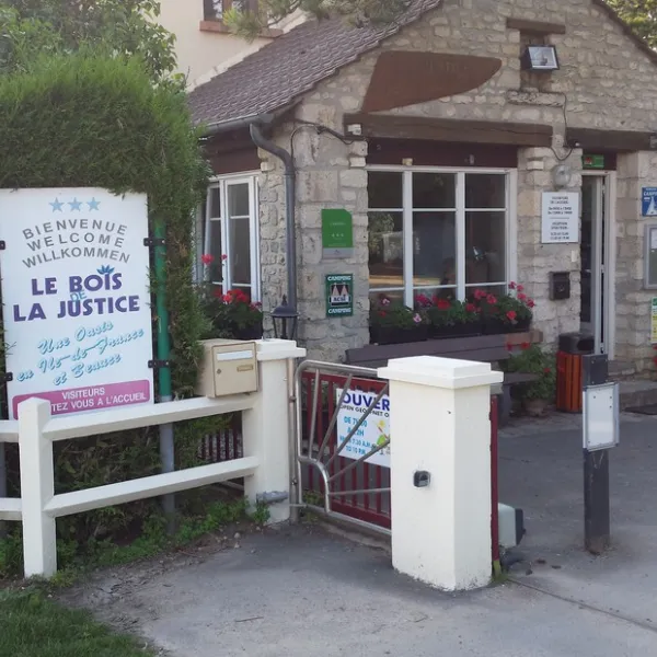 Camping Caravaning Bois de la Justice