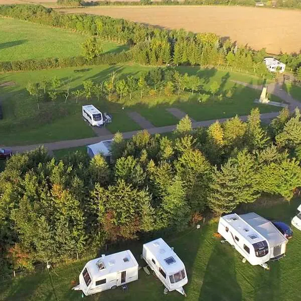 greenhill-farm-cc-leisure-park-bletchingdon-pvuvh