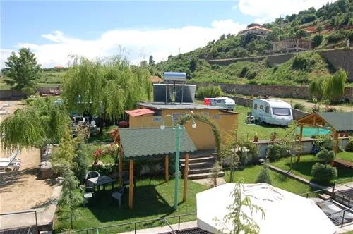 camping-peshku-pogradec-09ui2