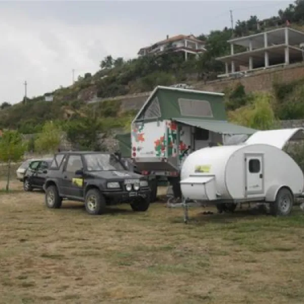 camping-peshku-pogradec-aciub