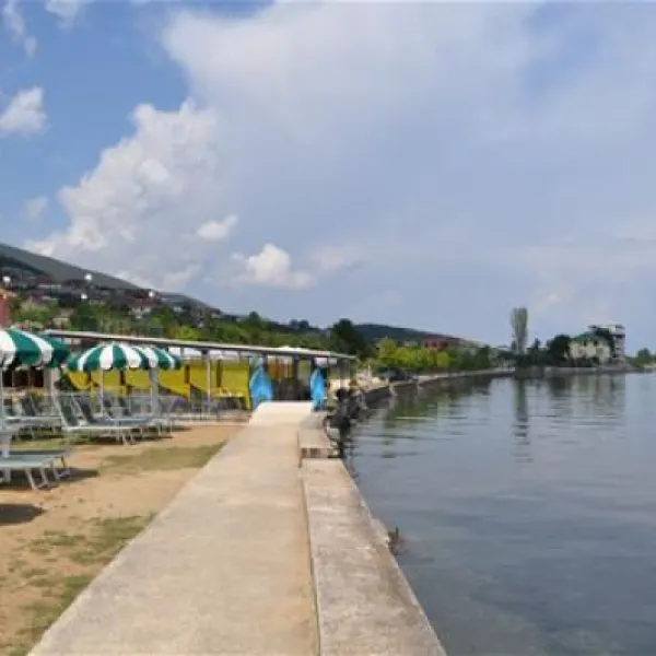 camping-peshku-pogradec-aztpc