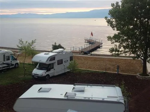 camping-peshku-pogradec-hcosm