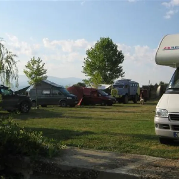 camping-peshku-pogradec-k7r0s