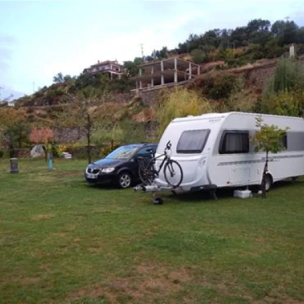 camping-peshku-pogradec-kxjj7