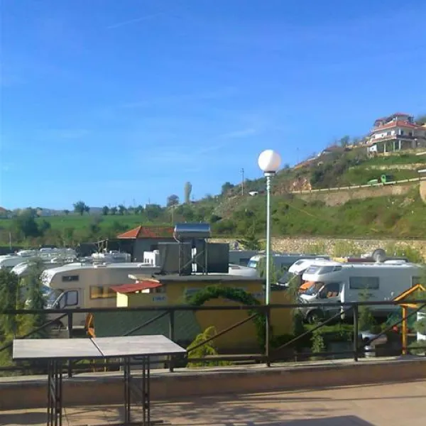 camping-peshku-pogradec-ljv7y