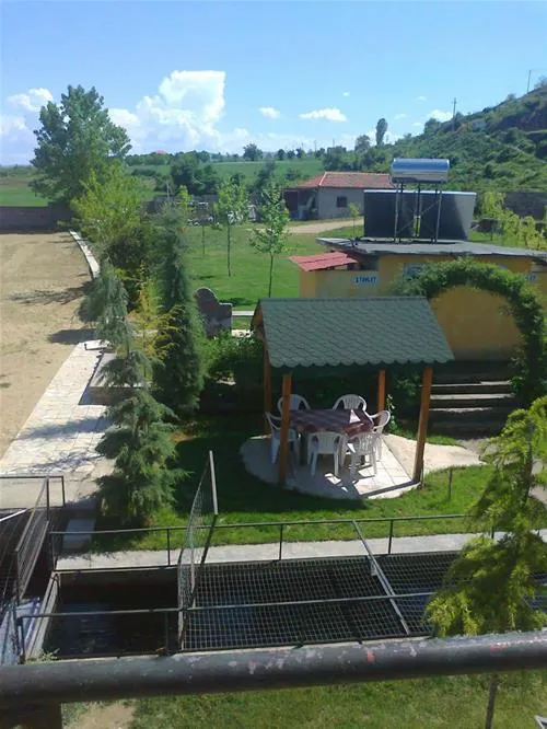 camping-peshku-pogradec-ulby9