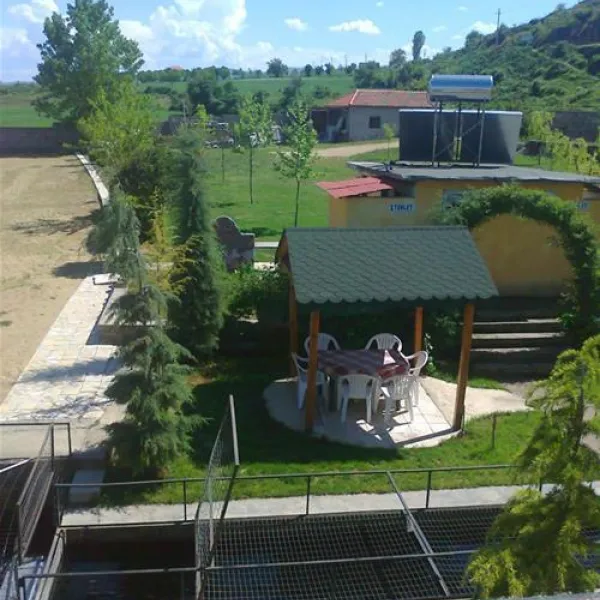 camping-peshku-pogradec-ulby9