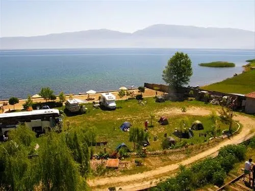 camping-peshku-pogradec-unwxc