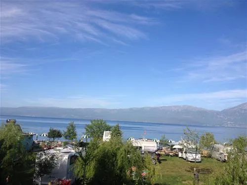 camping-peshku-pogradec-v0cgi