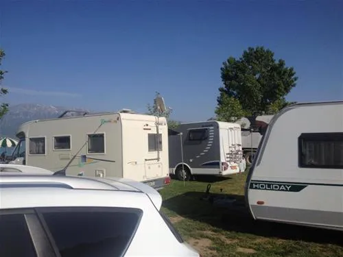 camping-peshku-pogradec-ykayj