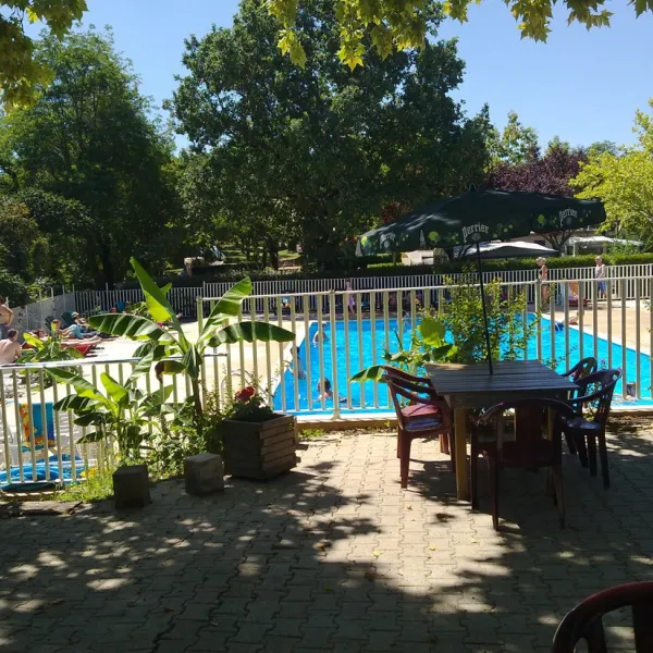 camping-pech-de-caumont-cnac-st-julien-1s8wz