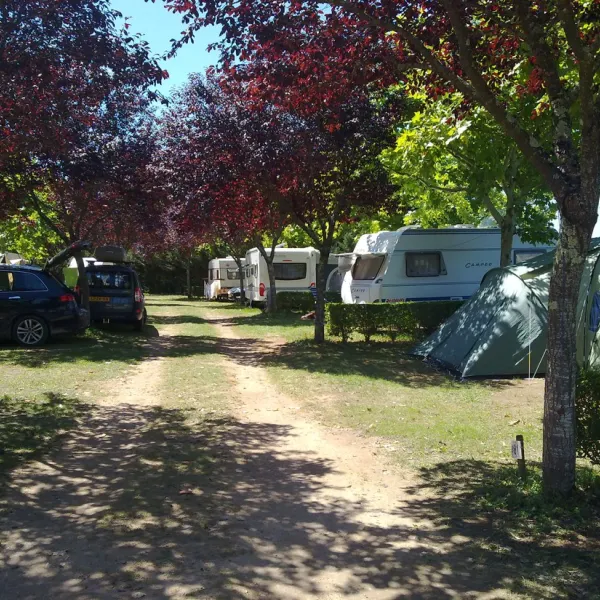 camping-pech-de-caumont-cnac-st-julien-gsbad
