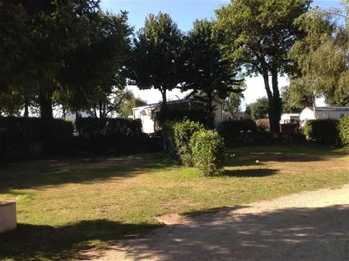 camping-le-lac-carnac-yu6cy