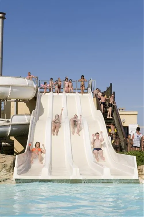 camping-le-petit-mousse-vias-plage-ovnuy