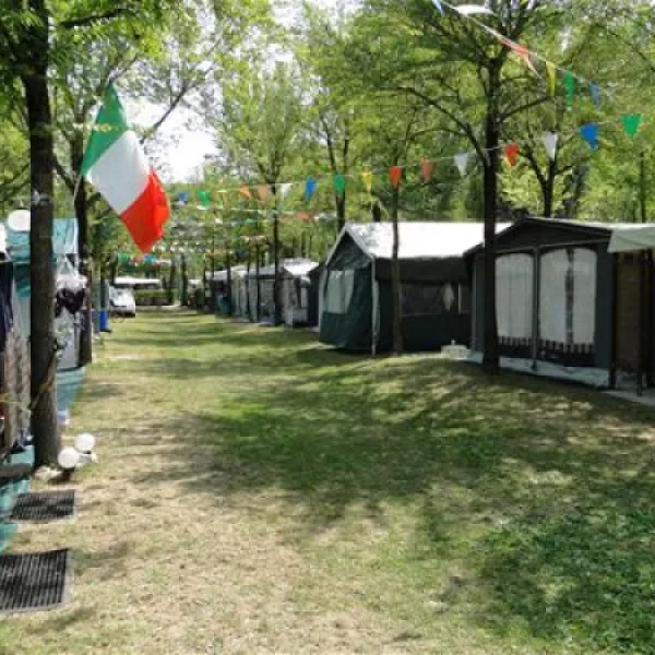 camping-darisi-c-pasquali-cavallino-hcwm8